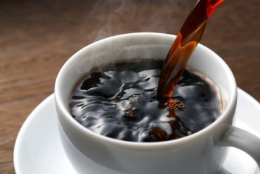 温かいコーヒー